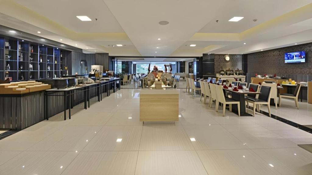 Travello Hotel Бандунг Екстер'єр фото