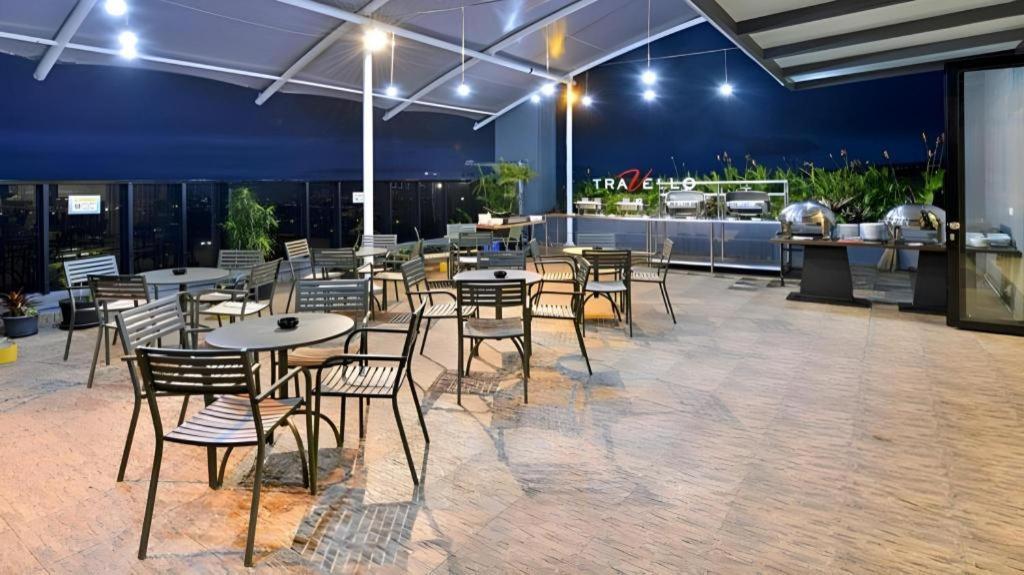 Travello Hotel Бандунг Екстер'єр фото