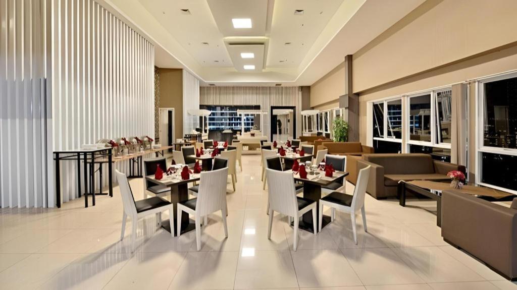 Travello Hotel Бандунг Екстер'єр фото