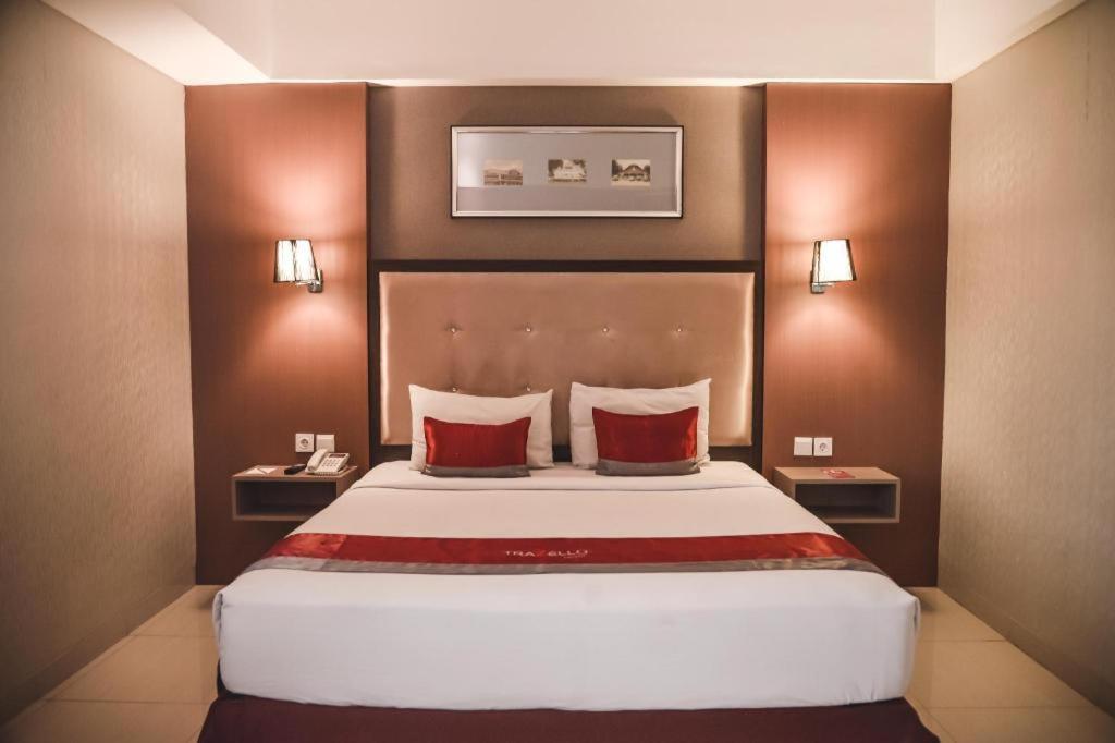 Travello Hotel Бандунг Екстер'єр фото