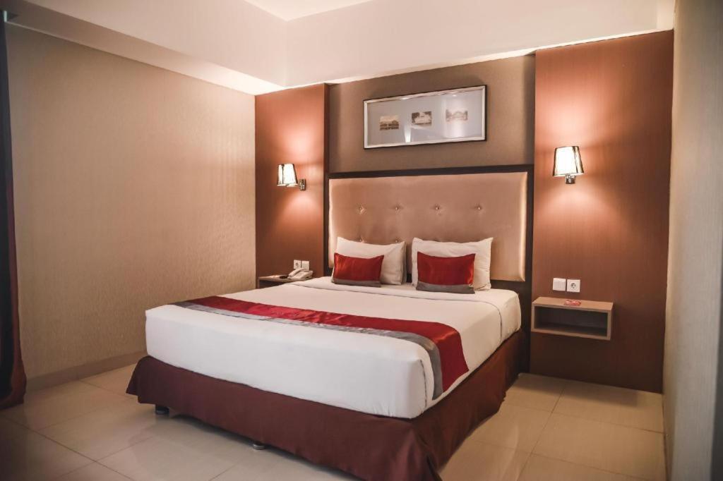 Travello Hotel Бандунг Екстер'єр фото