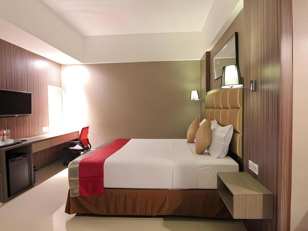 Travello Hotel Бандунг Екстер'єр фото
