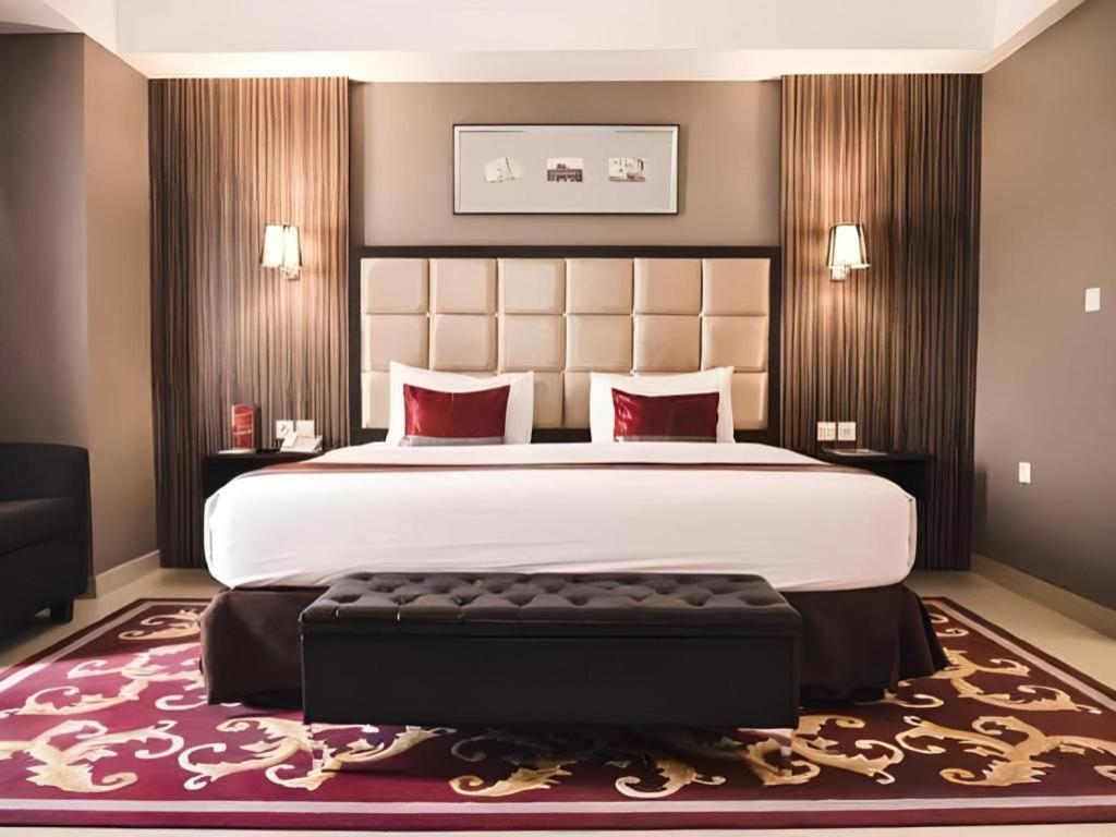 Travello Hotel Бандунг Екстер'єр фото