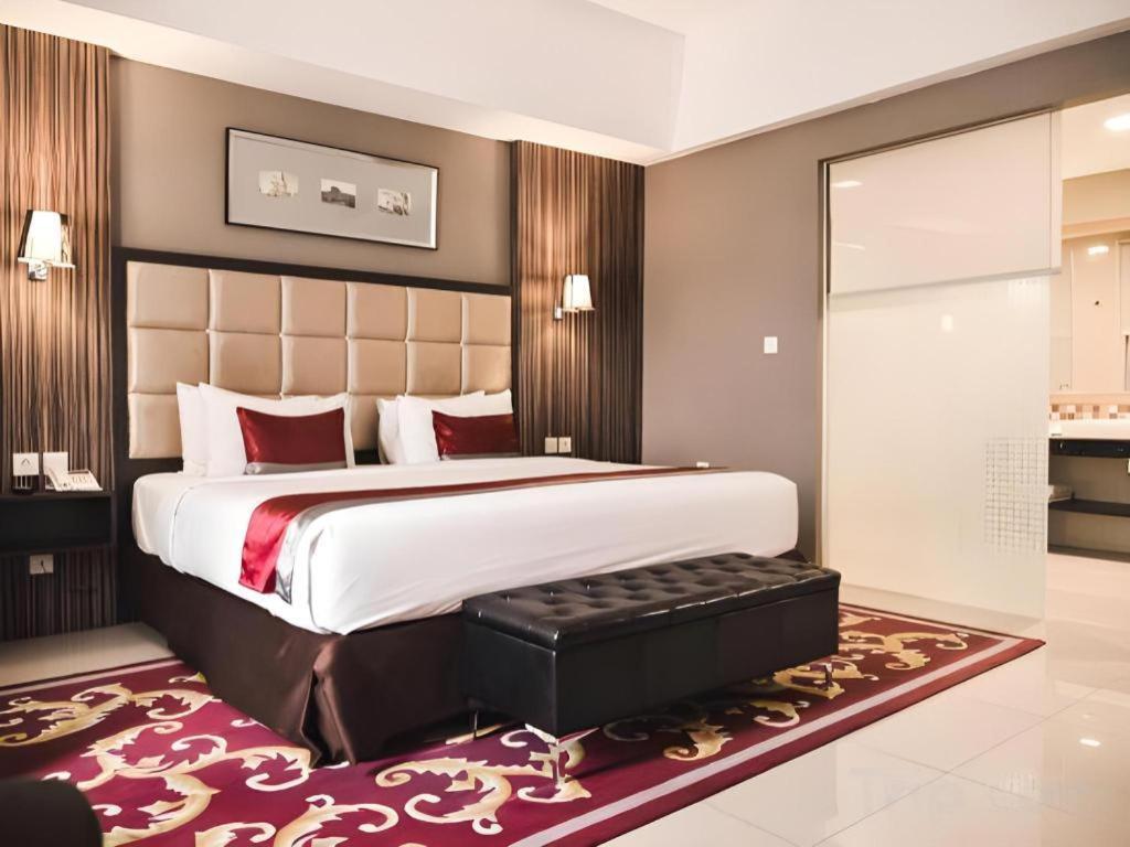 Travello Hotel Бандунг Екстер'єр фото