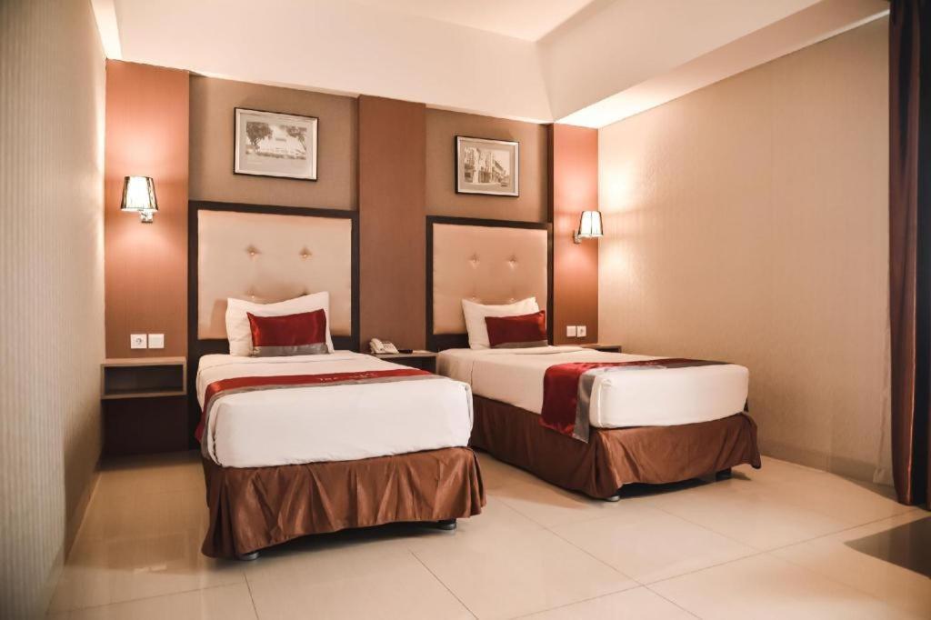 Travello Hotel Бандунг Екстер'єр фото